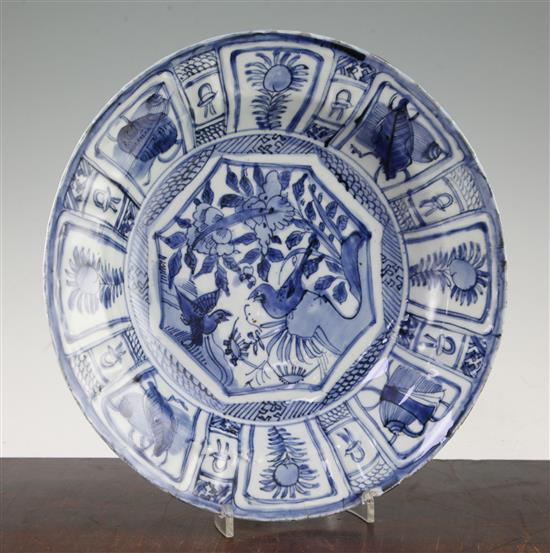 A Chinese Kraak blue and white dish, c.1640, 30.5cm, slight damage